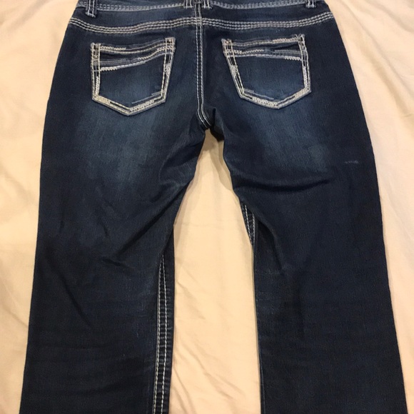 Capris - Picture 2 of 3